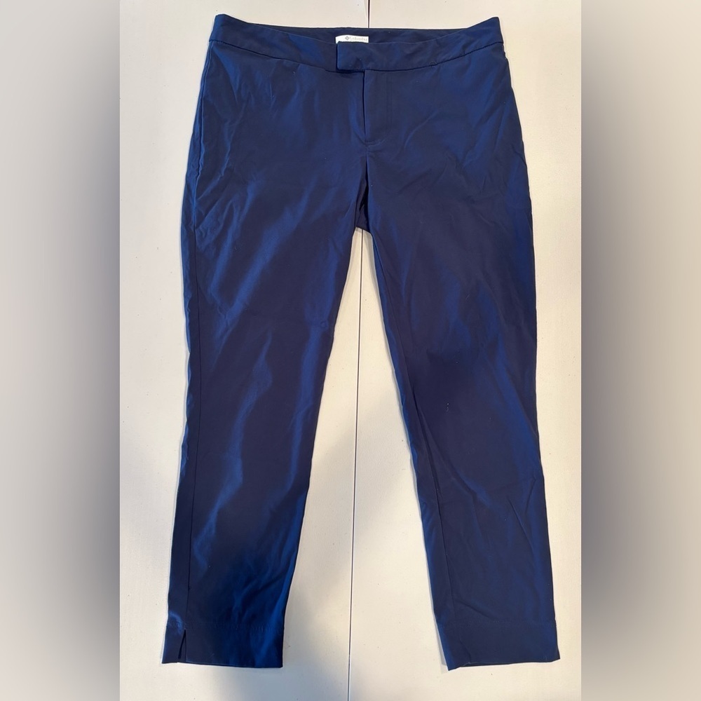 Columbia Sportswear | ladies PFG cropped pants. Size: 10/42